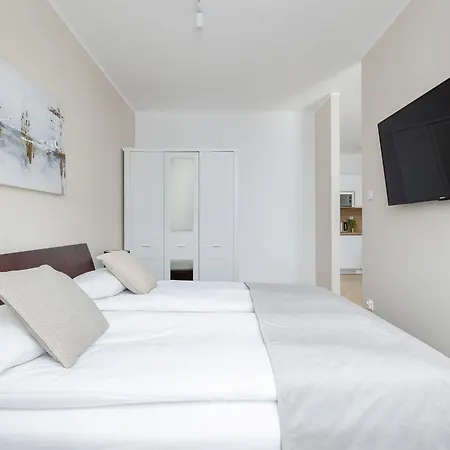 Unique In With Parking, Sauna And Gym By Renters * קולובז'ג