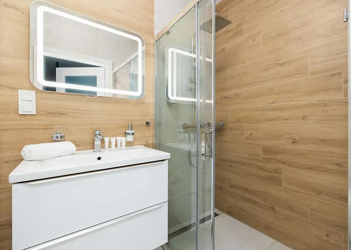 Unique In With Parking, Sauna And Gym By Renters *